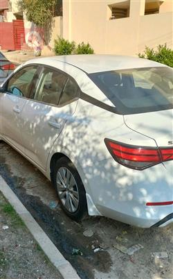 نيسان سنترا